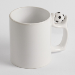 Чашка "футболист" с футбольным мячом
